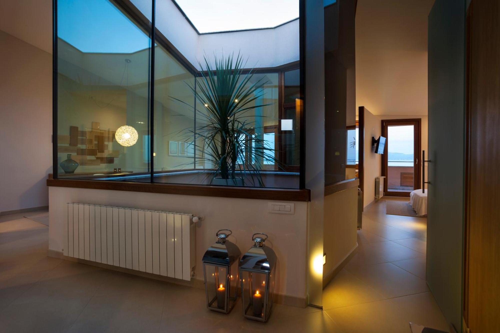 Temple Fielding 4, 4a Apartment